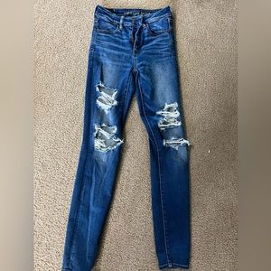 American eagle skinny jeans..super stretch high rise size 4.